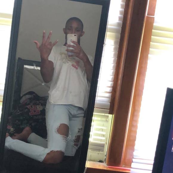 Meet your Posher, Taja - Picture 1 of 1